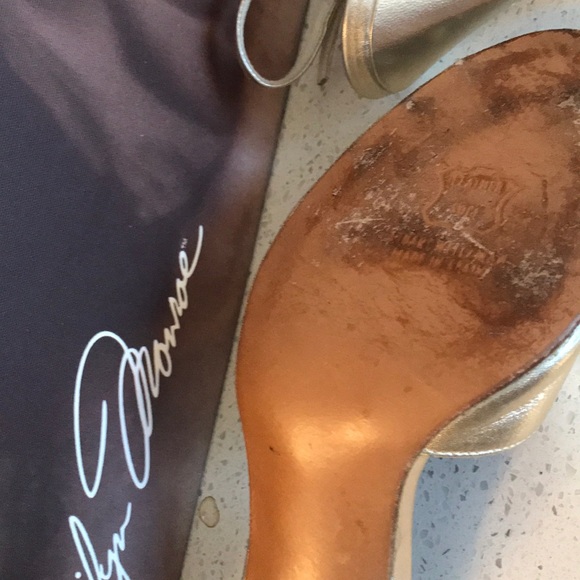 Stuart Weitzman Holiday Heels 👠 - Picture 8 of 8